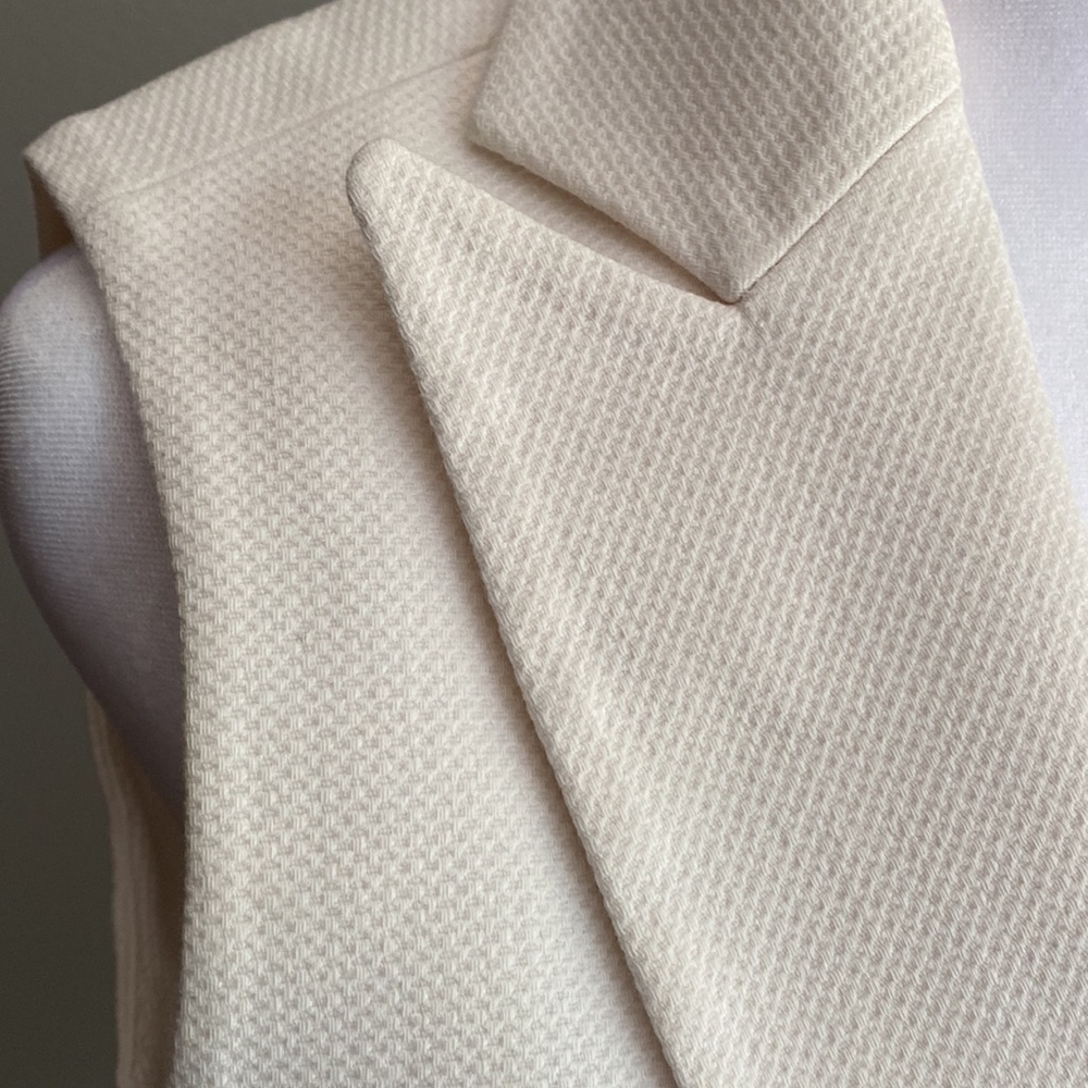 Sleeveless Jacket/Blazer - Picture 2 of 15